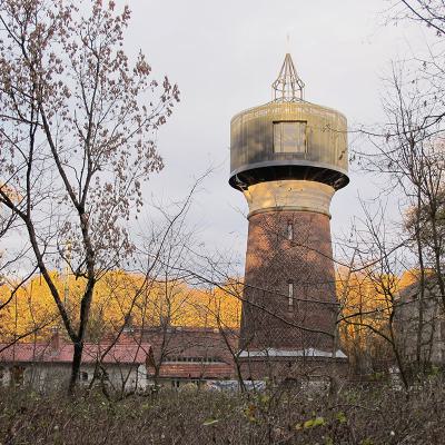 Wasserturm im Herbst
